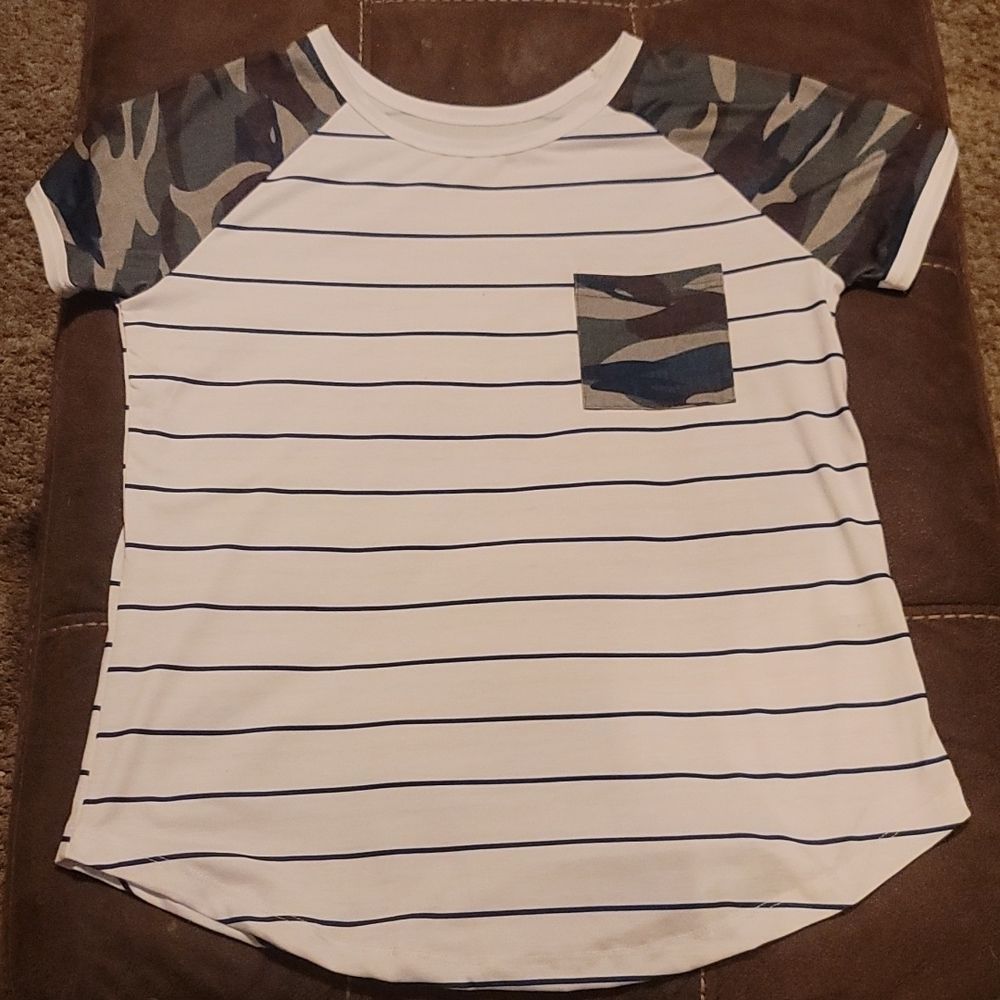 Set Of 2 Shein T-shirts. Camo